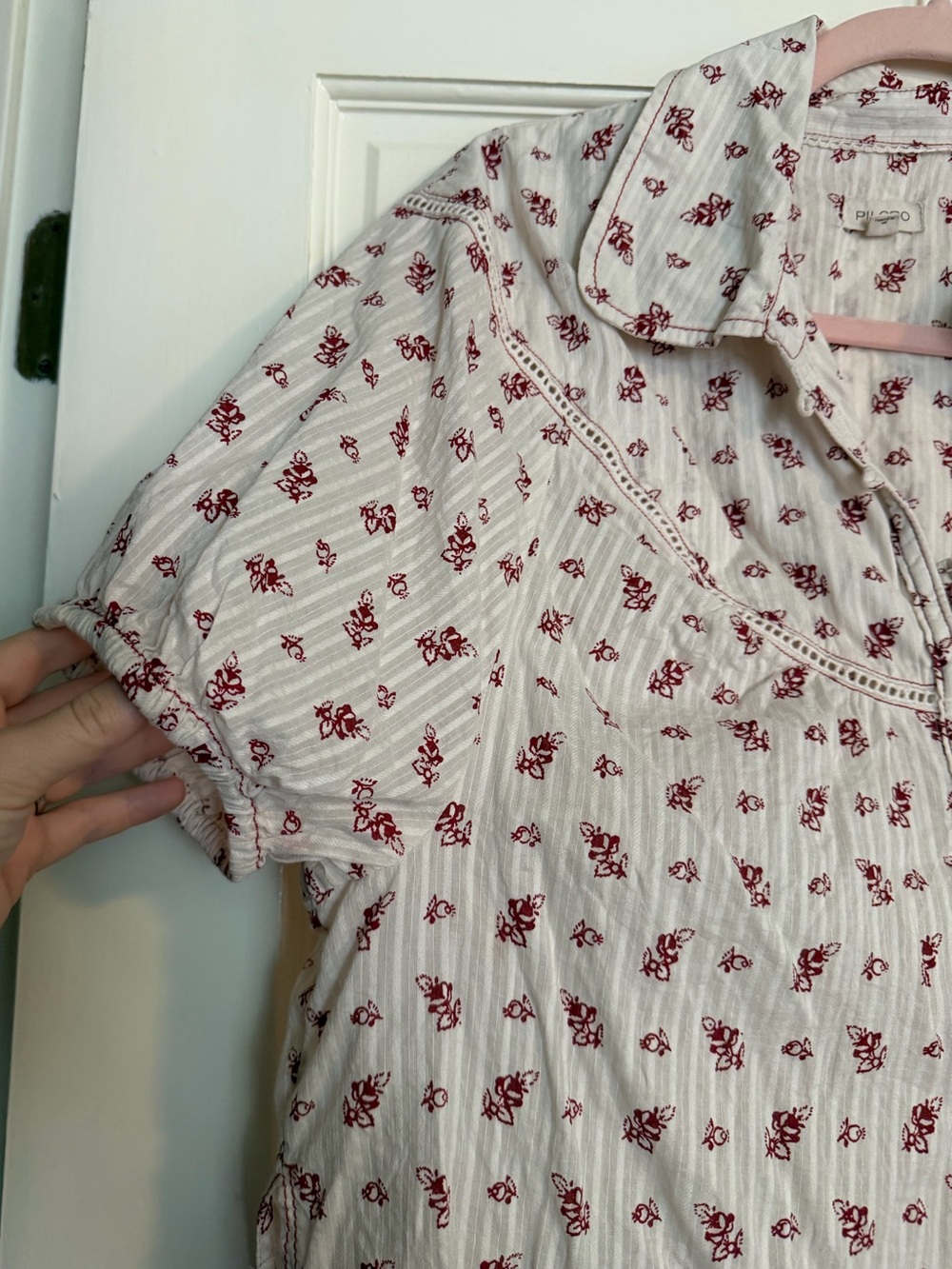 Anthropologie Cream and Red Short-Sleeve Paisley Floral Bandana Button-Up Top - Picture 5 of 8
